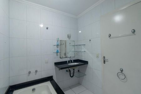 Casa para alugar com 140m², 3 quartos e 2 vagasBanheiro da Suíte