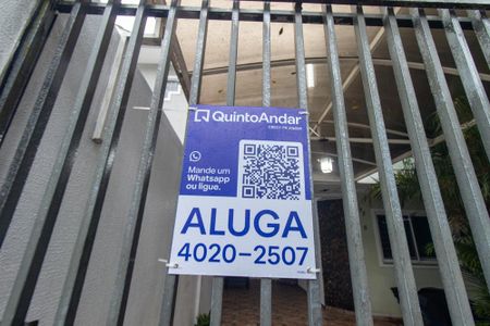 Casa para alugar com 140m², 3 quartos e 2 vagasFachada e placa