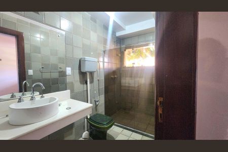 Casa para alugar com 800m², 7 quartos e 6 vagasBanheiro do Quarto 3