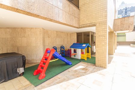 Apartamento à venda com 179m², 4 quartos e 2 vagasPlayground