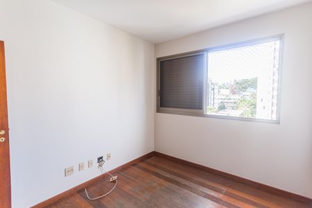 Apartamento à venda com 179m², 4 quartos e 2 vagasQuarto 1