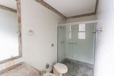 Apartamento à venda com 179m², 4 quartos e 2 vagasBanheiro da Suíte 2