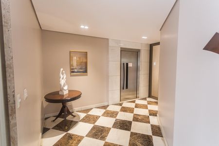 Apartamento à venda com 179m², 4 quartos e 2 vagasHall de entrada