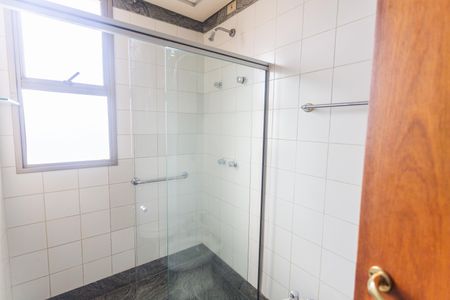 Apartamento à venda com 179m², 4 quartos e 2 vagasBanheiro Social