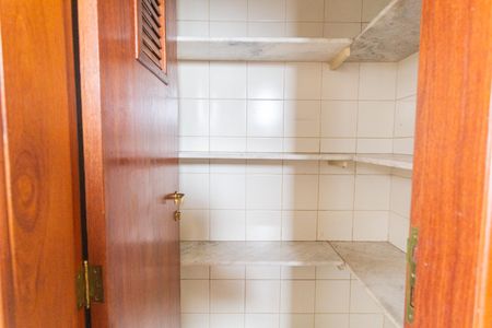 Apartamento à venda com 179m², 4 quartos e 2 vagasDespensa