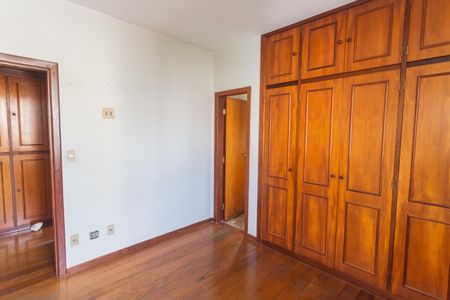 Apartamento à venda com 179m², 4 quartos e 2 vagasSuíte 2