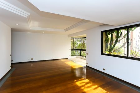 Apartamento à venda com 232m², 4 quartos e 4 vagasSala
