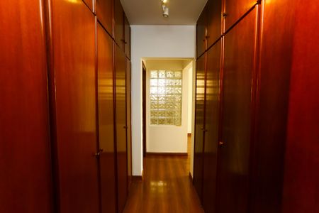 Apartamento à venda com 232m², 4 quartos e 4 vagasSuíte 2