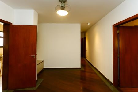 Apartamento à venda com 232m², 4 quartos e 4 vagasSala 3