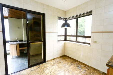 Apartamento à venda com 232m², 4 quartos e 4 vagasCopa