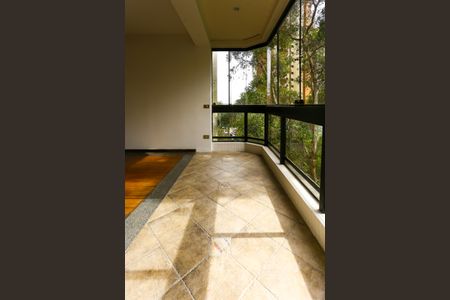 Apartamento à venda com 232m², 4 quartos e 4 vagasVaranda da Sala