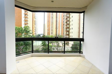 Apartamento à venda com 232m², 4 quartos e 4 vagasSuíte 1