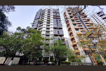 Apartamento à venda com 232m², 4 quartos e 4 vagasFachada
