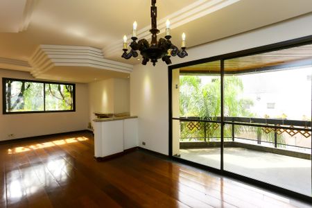 Apartamento à venda com 232m², 4 quartos e 4 vagasSala 2