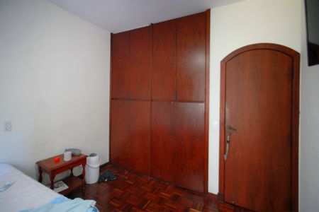 Apartamento à venda com 180m², 3 quartos e 3 vagasQuarto 2