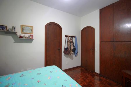 Apartamento à venda com 180m², 3 quartos e 3 vagasSuite