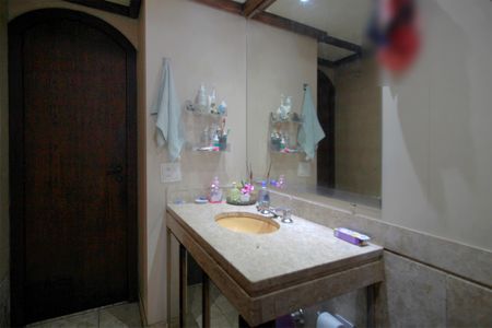 Apartamento à venda com 180m², 3 quartos e 3 vagasBanheiro