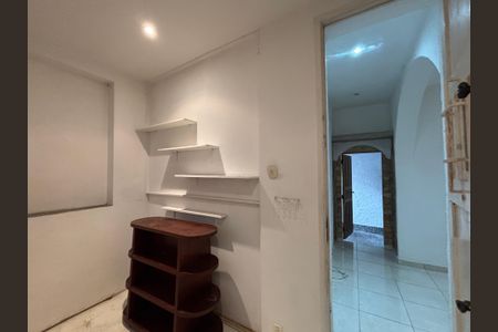 Casa à venda com 300m², 5 quartos e 1 vaga Casa à venda com 300m², 5 quartos e 1 vagaCozinha 1