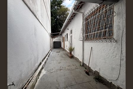 Casa à venda com 300m², 5 quartos e 1 vaga Casa à venda com 300m², 5 quartos e 1 vagaQuintal