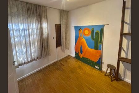 Casa à venda com 300m², 5 quartos e 1 vaga Casa à venda com 300m², 5 quartos e 1 vagaQuarto 1