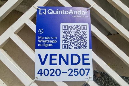 Casa à venda com 104m², 3 quartos e 1 vagaFachada