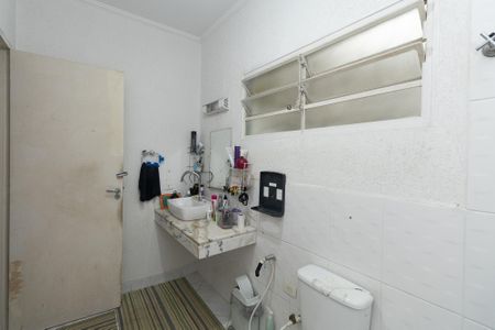 Casa à venda com 184m², 3 quartos e 8 vagasBanheiro da Suite  