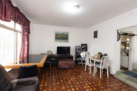 Casa à venda com 184m², 3 quartos e 8 vagasSala 