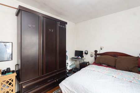 Casa à venda com 184m², 3 quartos e 8 vagasQuarto 2