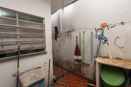 Casa à venda com 184m², 3 quartos e 8 vagasÁrea de Serviço