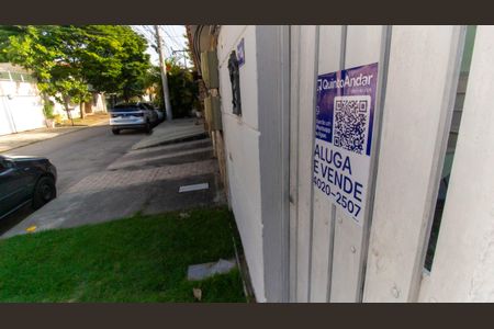 Apartamento à venda com 120m², 3 quartos e 6 vagas Apartamento à venda com 120m², 3 quartos e 6 vagasPlaca