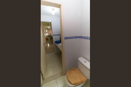 Apartamento à venda com 120m², 3 quartos e 6 vagas Apartamento à venda com 120m², 3 quartos e 6 vagasBanheiro Social