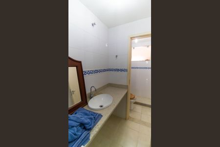 Apartamento à venda com 120m², 3 quartos e 6 vagas Apartamento à venda com 120m², 3 quartos e 6 vagasBanheiro Social