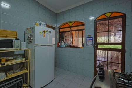 Casa à venda com 247m², 3 quartos e 3 vagas Casa à venda com 247m², 3 quartos e 3 vagasCozinha