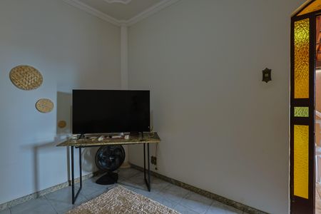 Casa à venda com 247m², 3 quartos e 3 vagas Casa à venda com 247m², 3 quartos e 3 vagasSala