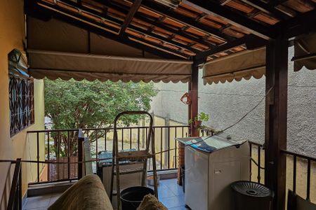 Casa à venda com 247m², 3 quartos e 3 vagas Casa à venda com 247m², 3 quartos e 3 vagasÁrea de Serviço