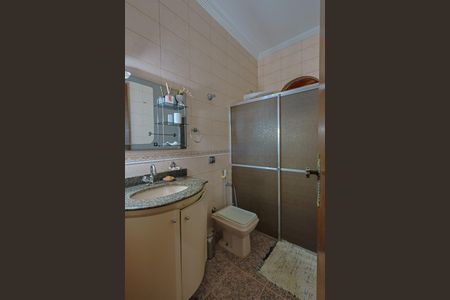 Casa à venda com 247m², 3 quartos e 3 vagas Casa à venda com 247m², 3 quartos e 3 vagasBanheiro