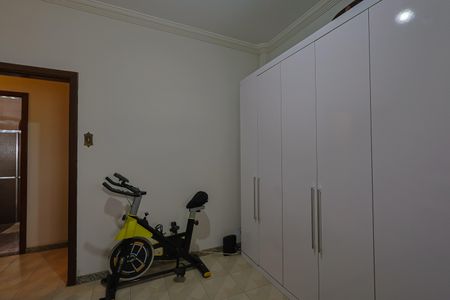 Casa à venda com 247m², 3 quartos e 3 vagas Casa à venda com 247m², 3 quartos e 3 vagasQuarto 1