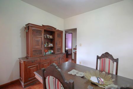 Casa à venda com 448m², 6 quartos e 2 vagasCasa 1 - Sala de Jantar