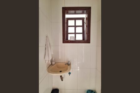 Casa à venda com 650m², 4 quartos e 10 vagas Casa à venda com 650m², 4 quartos e 10 vagasBanheiro Social