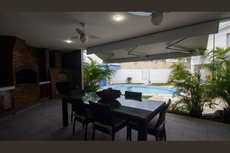 Casa de condomínio à venda com 710m², 5 quartos e 3 vagasÁrea Gourmet