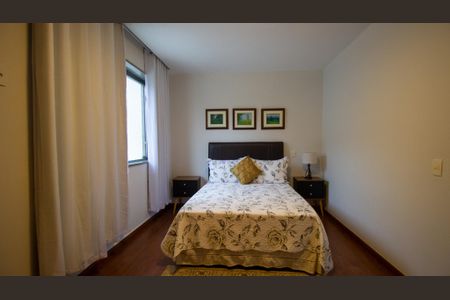 Casa de condomínio à venda com 710m², 5 quartos e 3 vagasSuíte 4