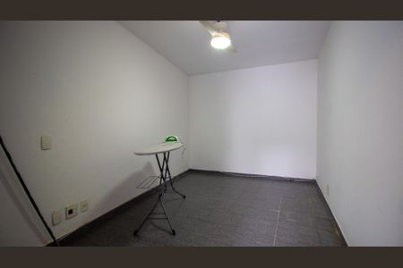 Casa de condomínio à venda com 710m², 5 quartos e 3 vagasQuarto de Serviço