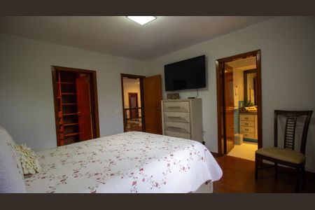 Casa de condomínio à venda com 710m², 5 quartos e 3 vagasSuíte 3