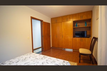 Casa de condomínio à venda com 710m², 5 quartos e 3 vagasSuíte 4