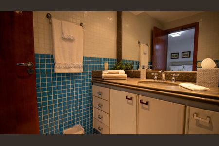 Casa de condomínio à venda com 710m², 5 quartos e 3 vagasBanheiro da Suíte 3