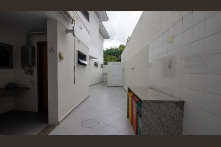Casa de condomínio à venda com 710m², 5 quartos e 3 vagasÁrea de Serviço