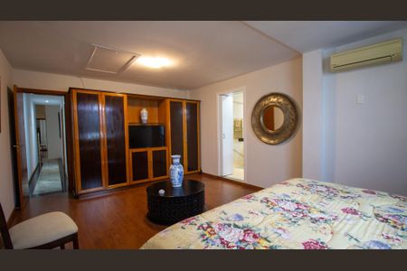 Casa de condomínio à venda com 710m², 5 quartos e 3 vagasSuíte 5