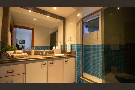 Casa de condomínio à venda com 710m², 5 quartos e 3 vagasBanheiro da Suíte 3