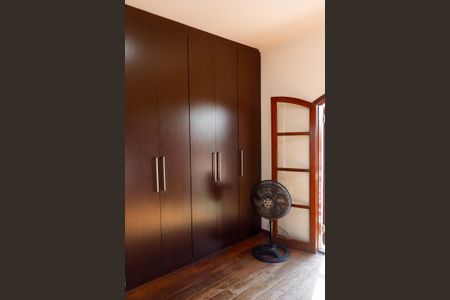 Casa à venda com 375m², 3 quartos e 5 vagasCloset da suíte