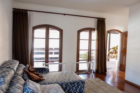 Casa à venda com 375m², 3 quartos e 5 vagasSala